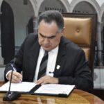 El Rector Jesús Madueña y el INFONAVIT firman convenio de regularización, para garantizar el derecho a la vivienda de los trabajadores universitarios.