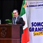 El Rector Jesús Madueña informa al H. Consejo Universitario avances en preinscripciones y logros de la comunidad rosalina en ciencia, deporte y paridad de género.