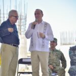 Antonio Menéndez acompaña a Rubén Rocha Moya en el arranque del Operativo de Semana Santa 2026.