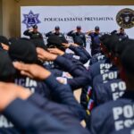 La SSP Sinaloa entrega constancias y reconocimientos a 46 policías estatales que culminan su curso del GOES.
