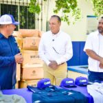 Entrega Antonio Menéndez uniformes y calzado a trabajadores sindicalizados de JAPAMA.