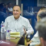 Gobierno de Ahome trabaja en plan emergente para apoyar a locatarios afectados por incendio en Plaza Fiesta Las Palmas.