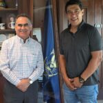 El Rector Jesús Madueña Molina se reúne con “El General” Adán Amézcua, ícono del beisbol, para compartir agenda deportiva que sume a la formación integral en la UAS.