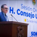 El Rector Jesús Madueña toma protesta a 41 directores y directoras electas de unidades académicas; H. Consejo Universitario aprueba comisión especial para exigir presupuesto federal digno.