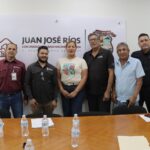 Fortalecen estrategia interinstitucional para la protección del camarón en Juan José Ríos• Autoridades acordaron fortalecer la coordinación entre las corporaciones de seguridad, Conapesca, el Gobierno del Estado y las organizaciones pesqueras, con el propósito de realizar operativos más efectivos que permitan inhibir la captura ilegal del camarón y proteger el proceso natural de reproducción de la especie.