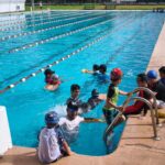 IMDA promueve campamento de natación para niños en la alberca de Ciudad Deportiva.