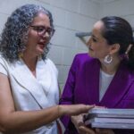 Asiste la gobernadora Graciela Domínguez Nava a semifinal del concurso México Canta, en el teatro Ángela Peralta